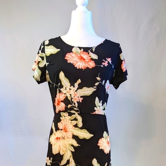 Open Back Black Floral Maxi Dress with short sleeves NWOT - Picture 2 of 5